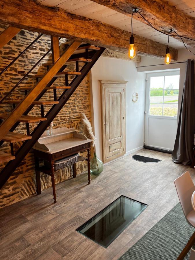 Domaine De La Ville Cherel, Maison En Pierre Pontorson Esterno foto