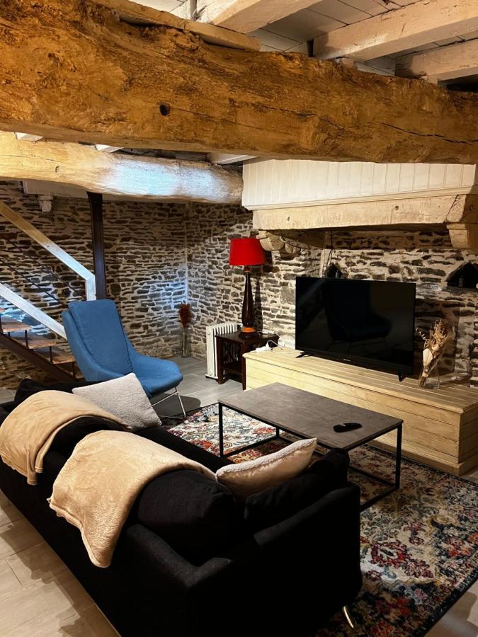 Domaine De La Ville Cherel, Maison En Pierre Pontorson Esterno foto