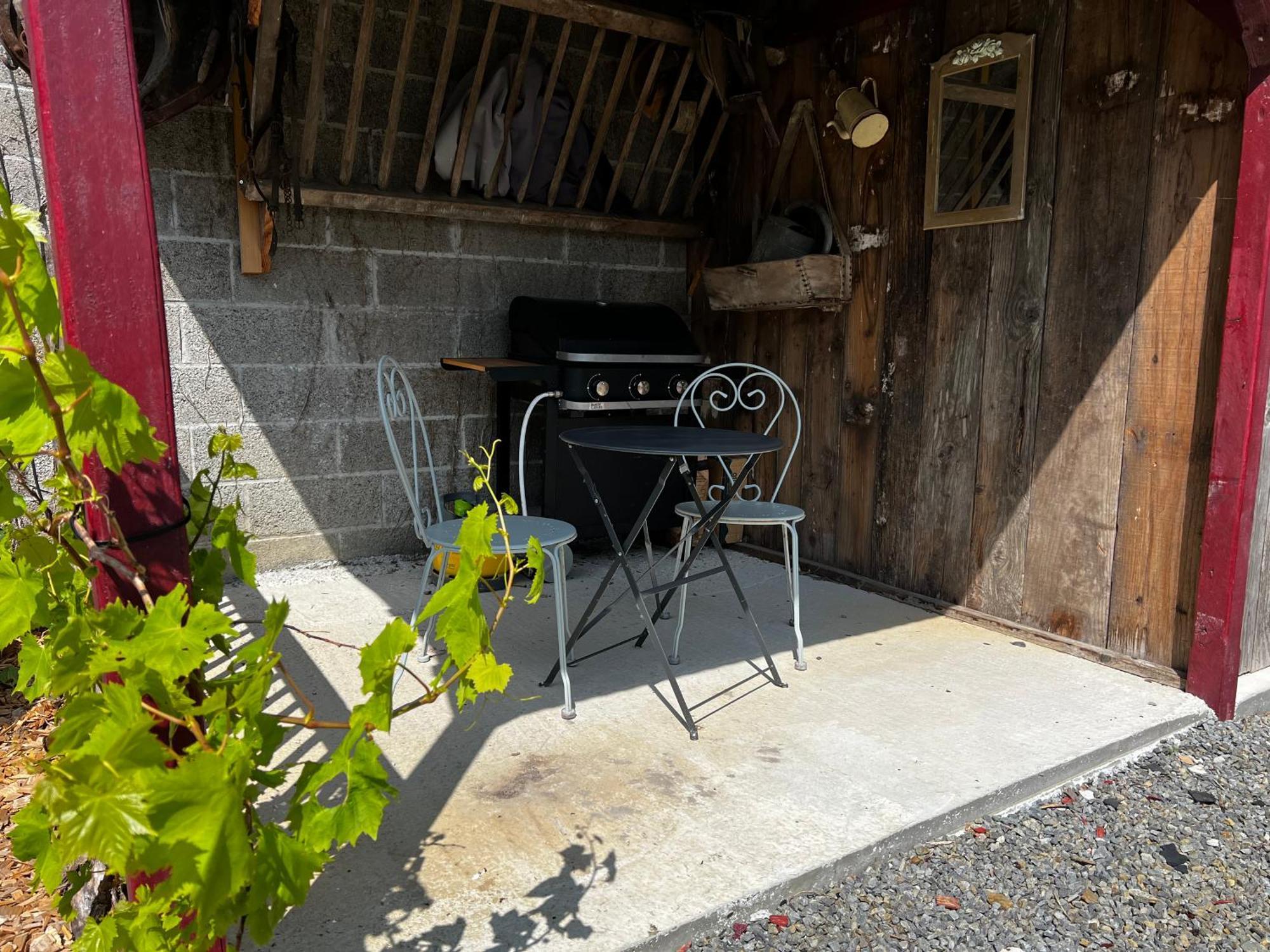 Domaine De La Ville Cherel, Maison En Pierre Pontorson Esterno foto